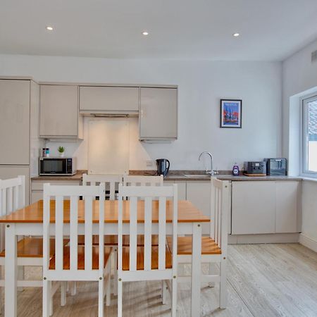 Modern 5-Beds - City Centre - Free Parking - Temple - By Hinkley Homes Short Lets & Serviced Accommodation Bristol Exteriör bild