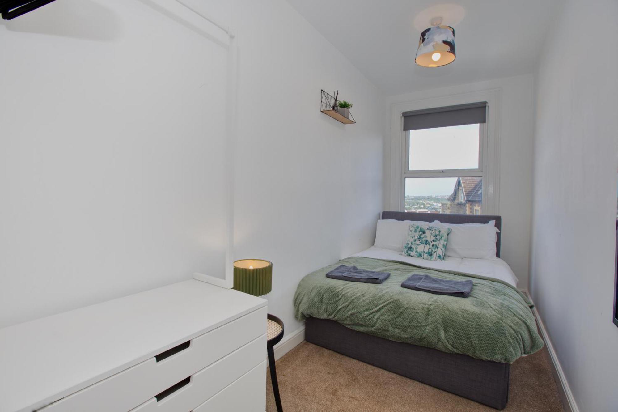 Modern 5-Beds - City Centre - Free Parking - Temple - By Hinkley Homes Short Lets & Serviced Accommodation Bristol Exteriör bild